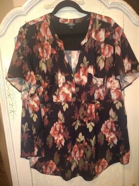torrid Size 3 Black Floral Harper Blouse with Rust & Cream Blossoms